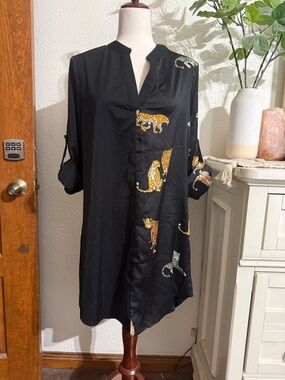 SHEIN Black Long Sleeve Tunic Dress with Leopard Print